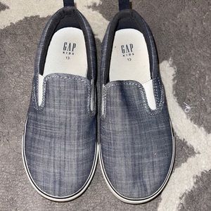 Gap slip on sneaker